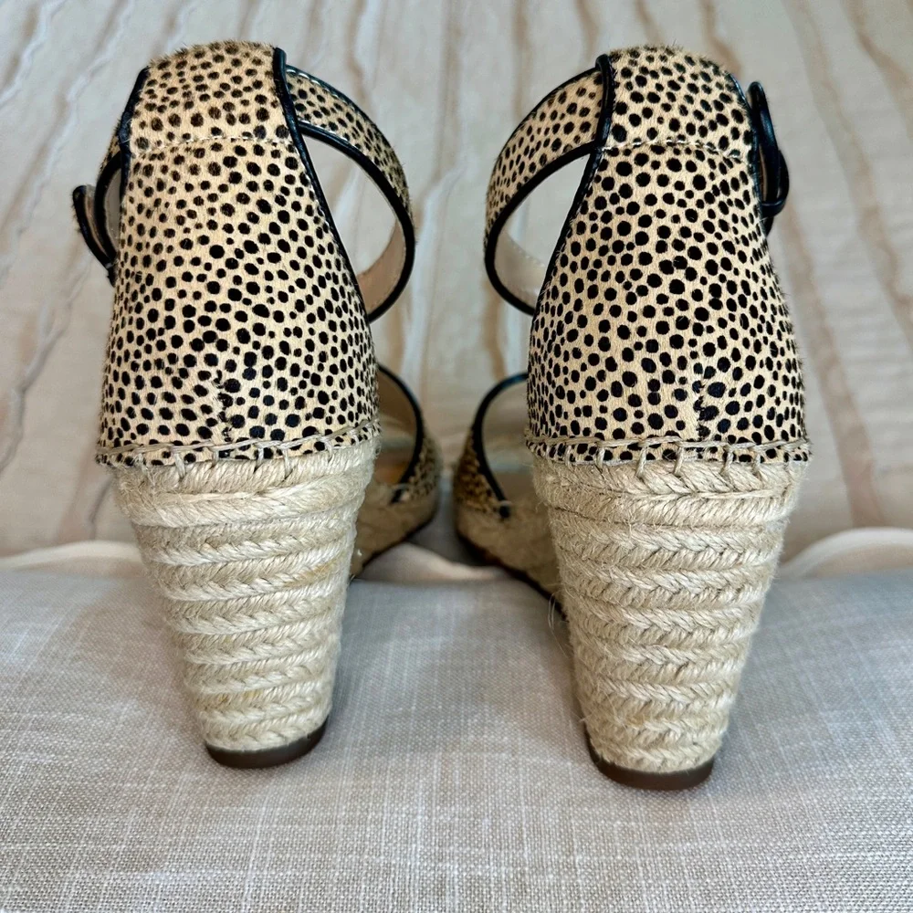 Vince Camuto Leera Wedge Sandals Natural Spotted Calf Hair Size 7 - Picture 4 of 6